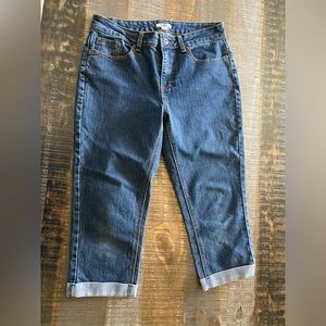 👖 Women’s Capri Blue Denim Jeans Rolled Hem Cato Brand  size 10